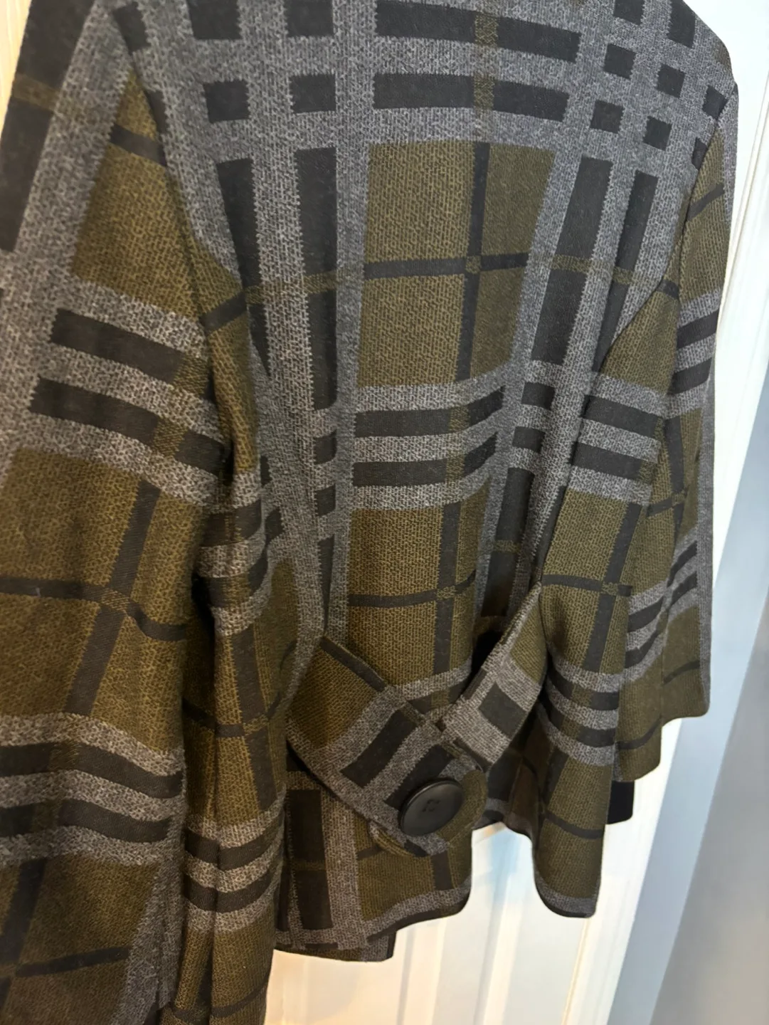 Joseph Ribkoff Women's Jacket Size 12 image indicator(4)