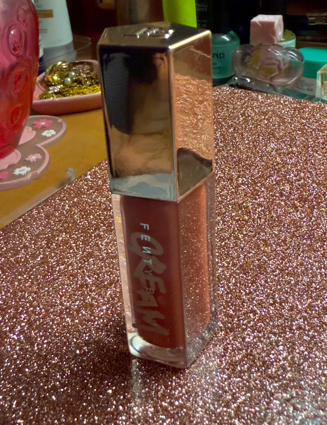 Fenty Beauty Gloss Bomb image indicator(2)