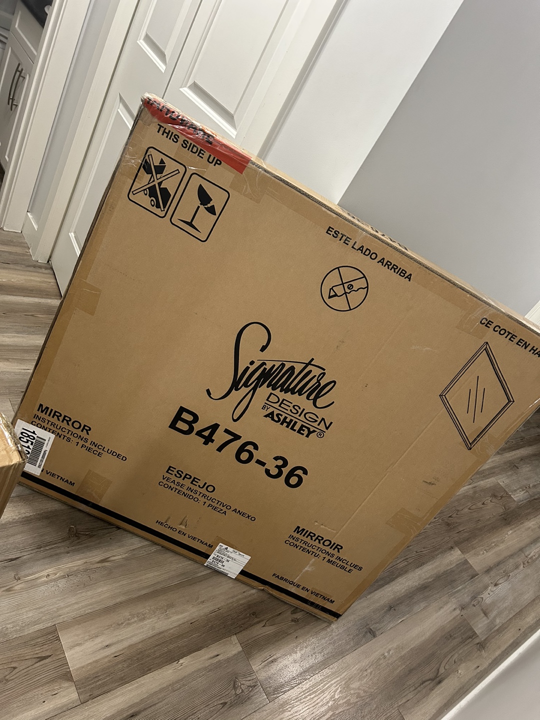 Ashley Furniture Signature Design Mirror - photo 2