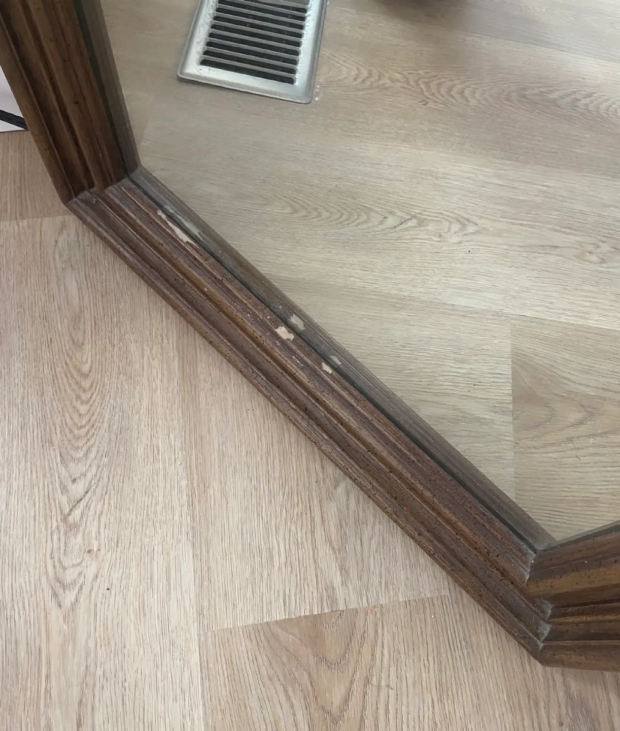 Ornate Detailed Carving Framed Mirror image indicator(5)