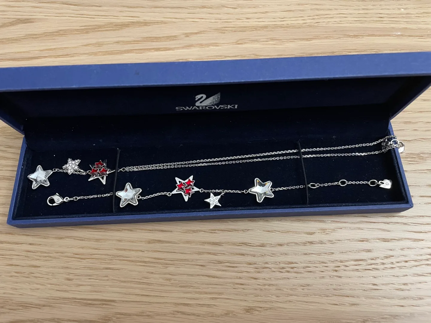 Swarovski Star Necklace and Bracelet Set thumbnail