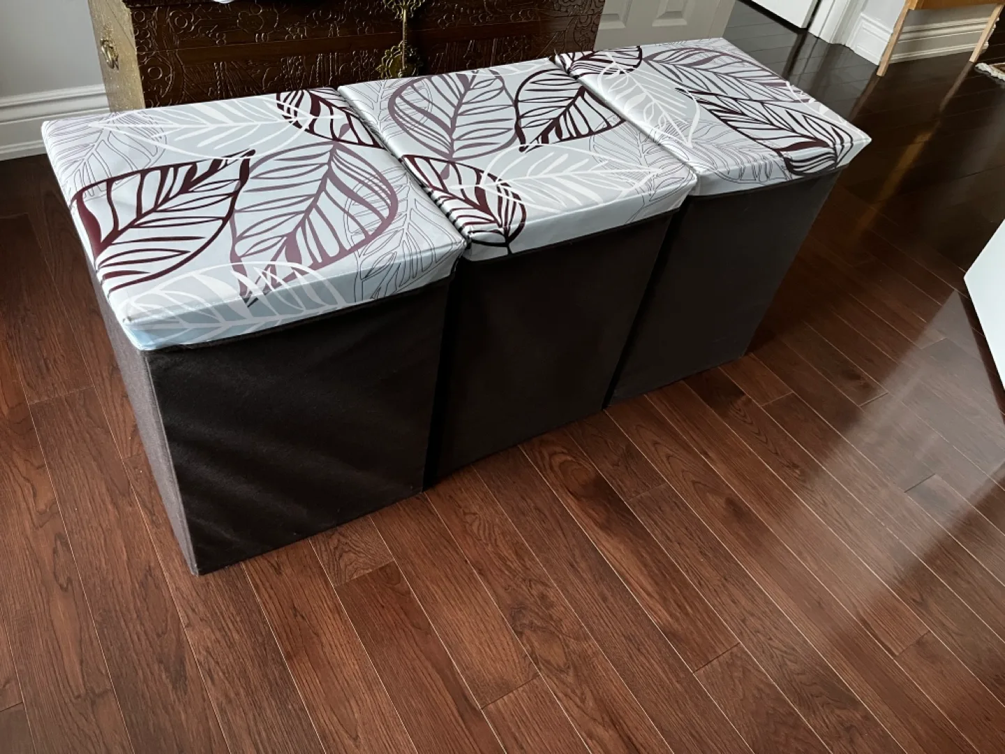 Set of Three Storage Ottomans with Leaf Design thumbnail