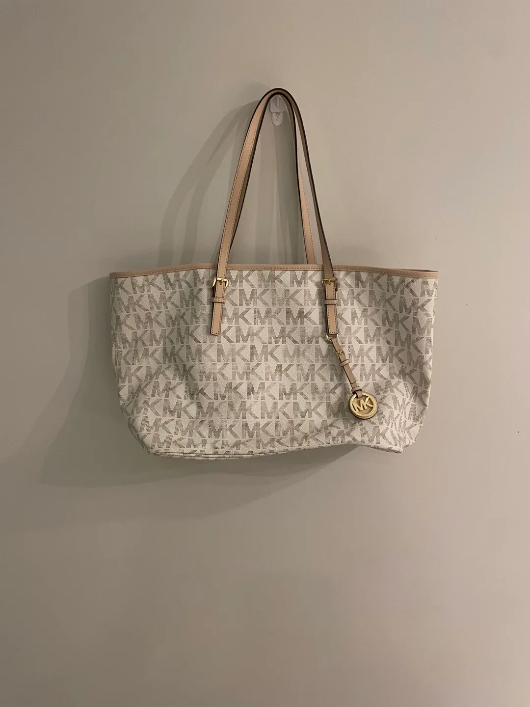 Michael Kors Signature Tote Bag thumbnail