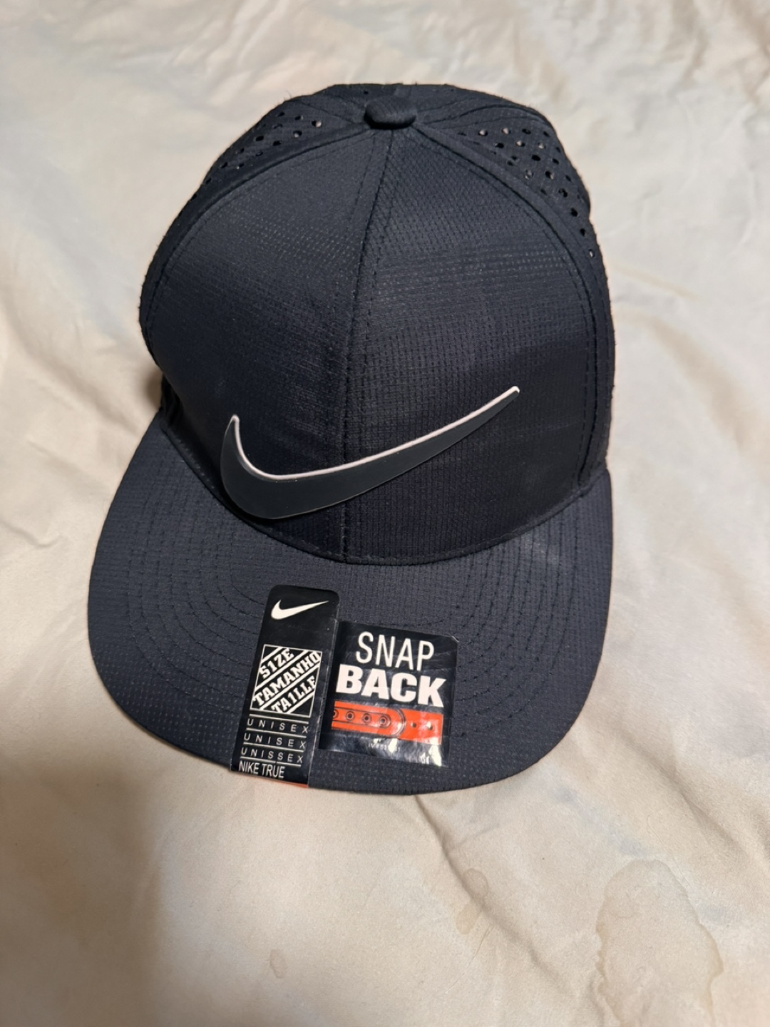 Nike True Snapback Hat - Black