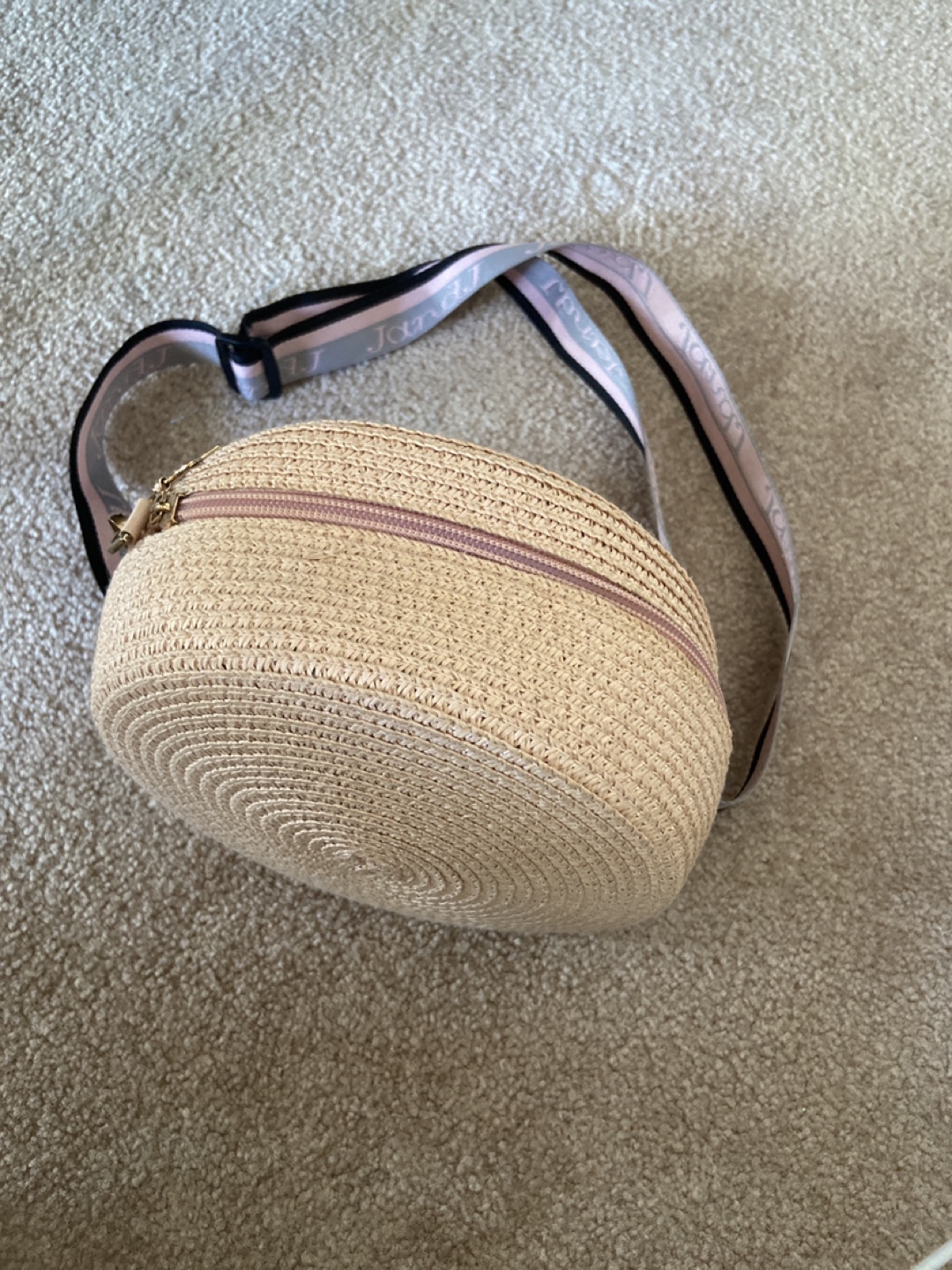 Round Straw Crossbody Bag - photo 2