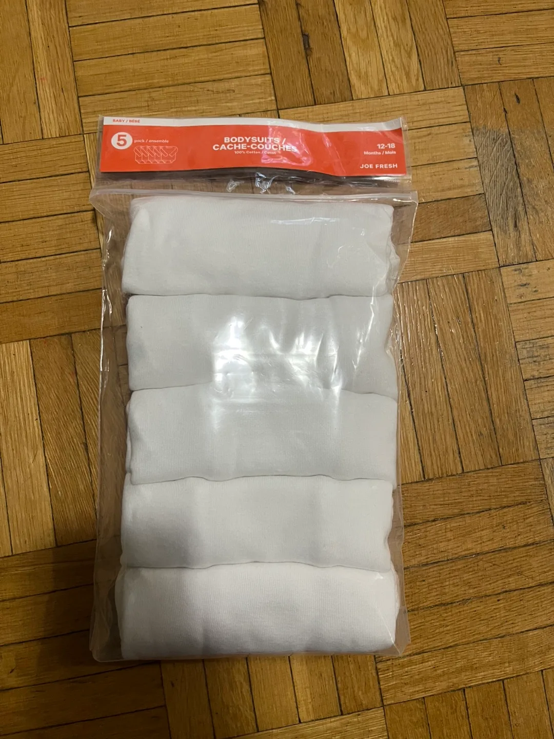 Joe Fresh Baby Bodysuits - 5 Pack - Size 12-18 Months image indicator(3)