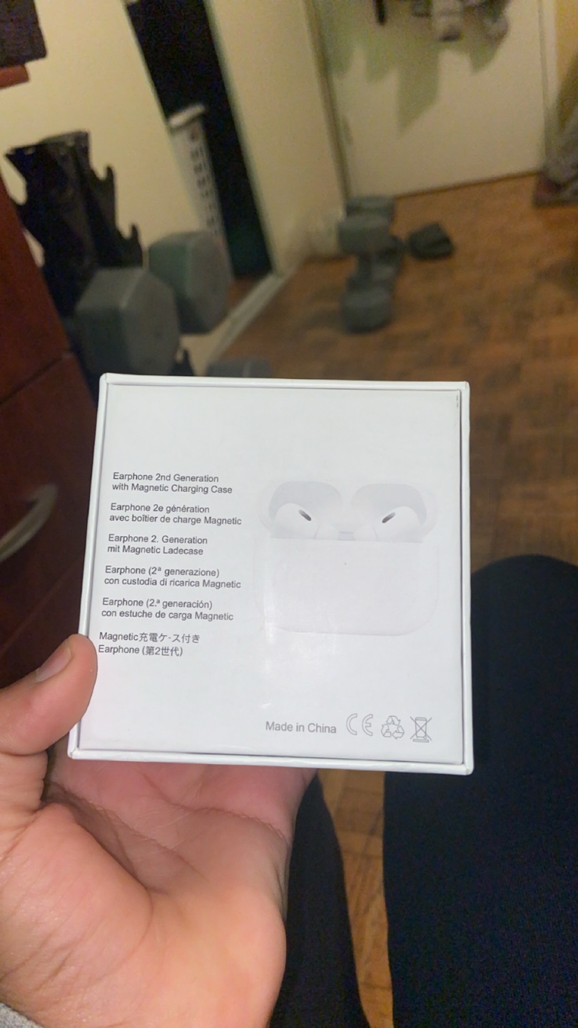 Apple AirPods 2nd Generation with Charging Case - Brand New - photo 2