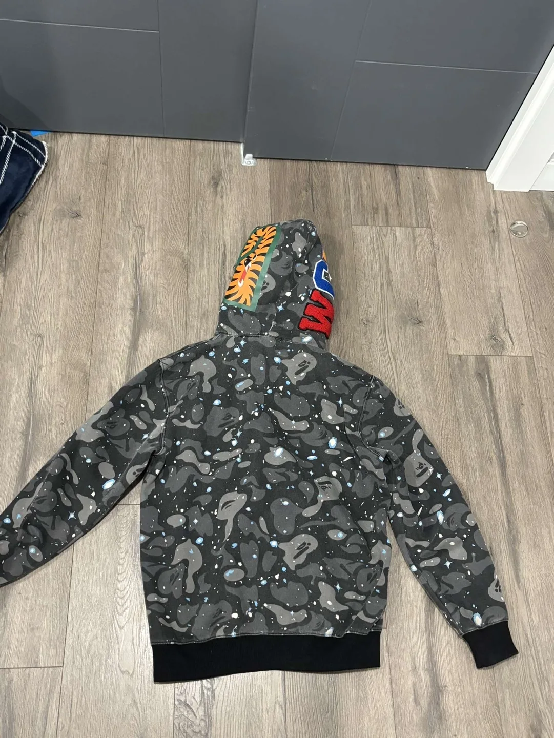 Bape galaxy hoodie thumbnail
