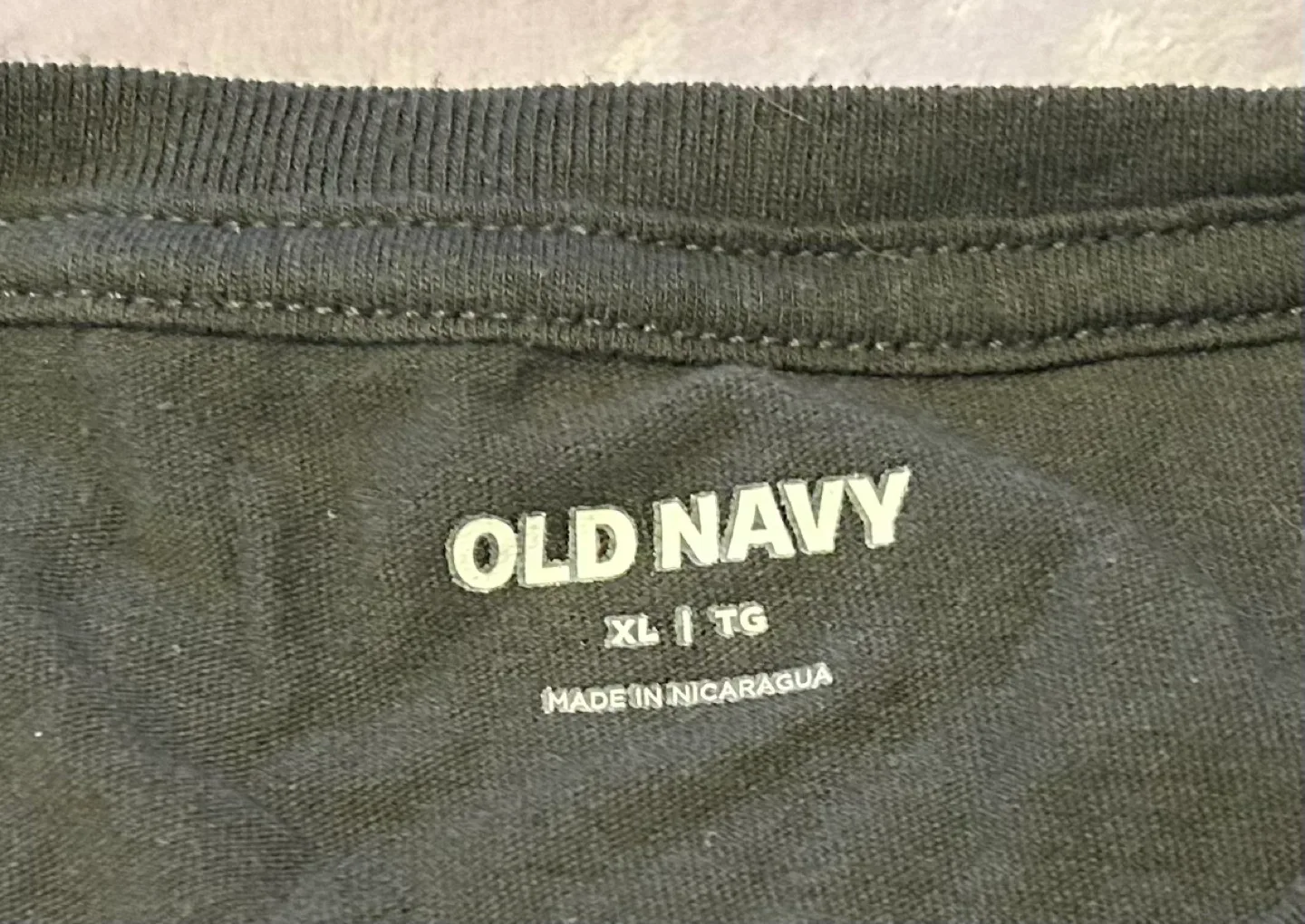 ✨✨Old Navy NASA Graphic Tee - Size XL image indicator(3)