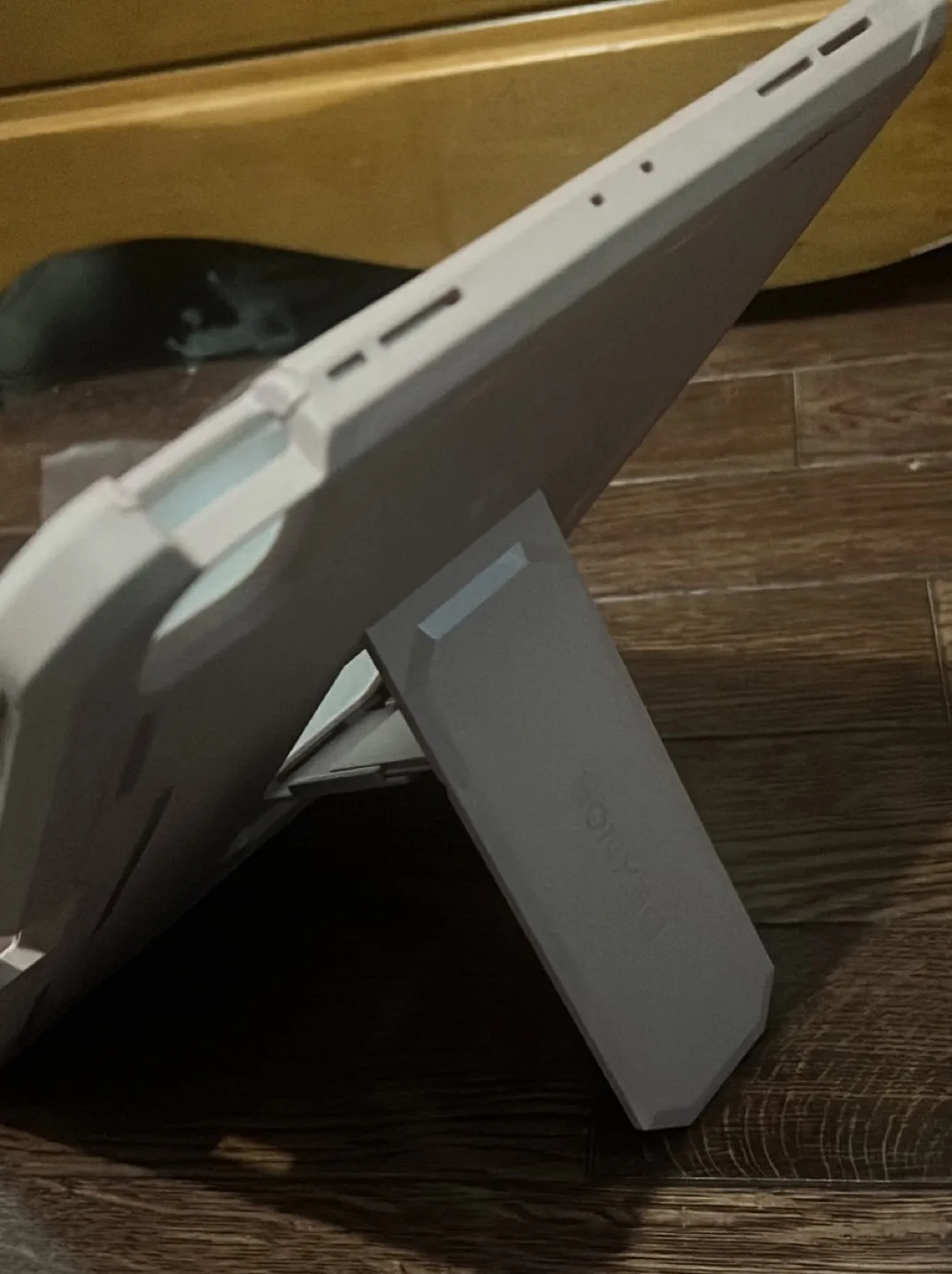 Rose Gold DEXNOR iPad Case with Built-in Kickstand image indicator(2)