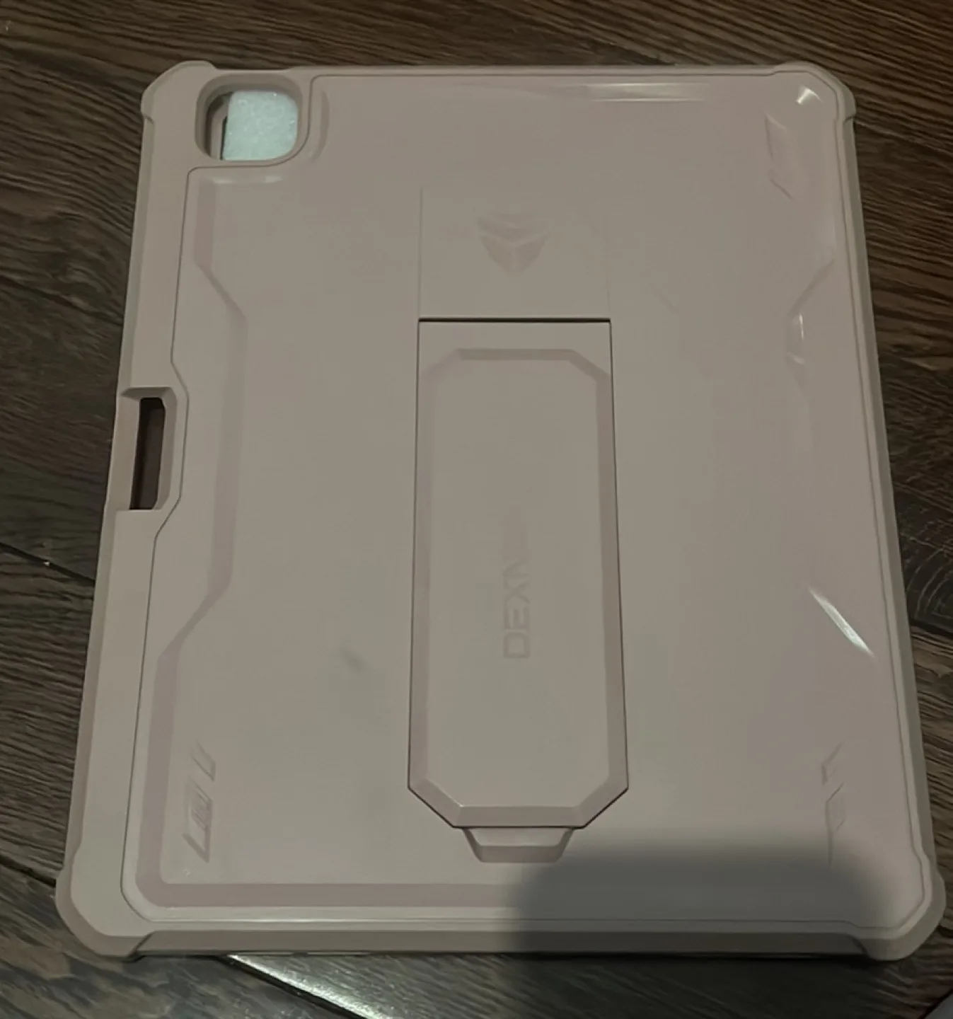 Rose Gold DEXNOR iPad Case with Built-in Kickstand image indicator(3)