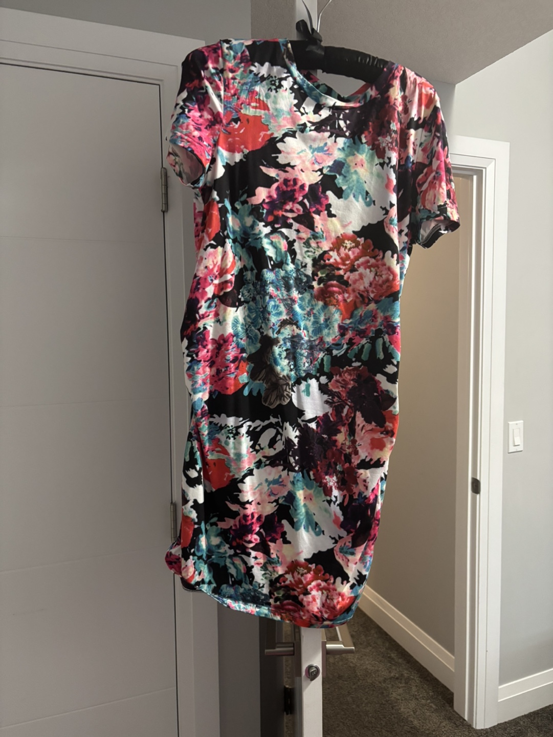 Bundle of five maternity dresses - photo 4