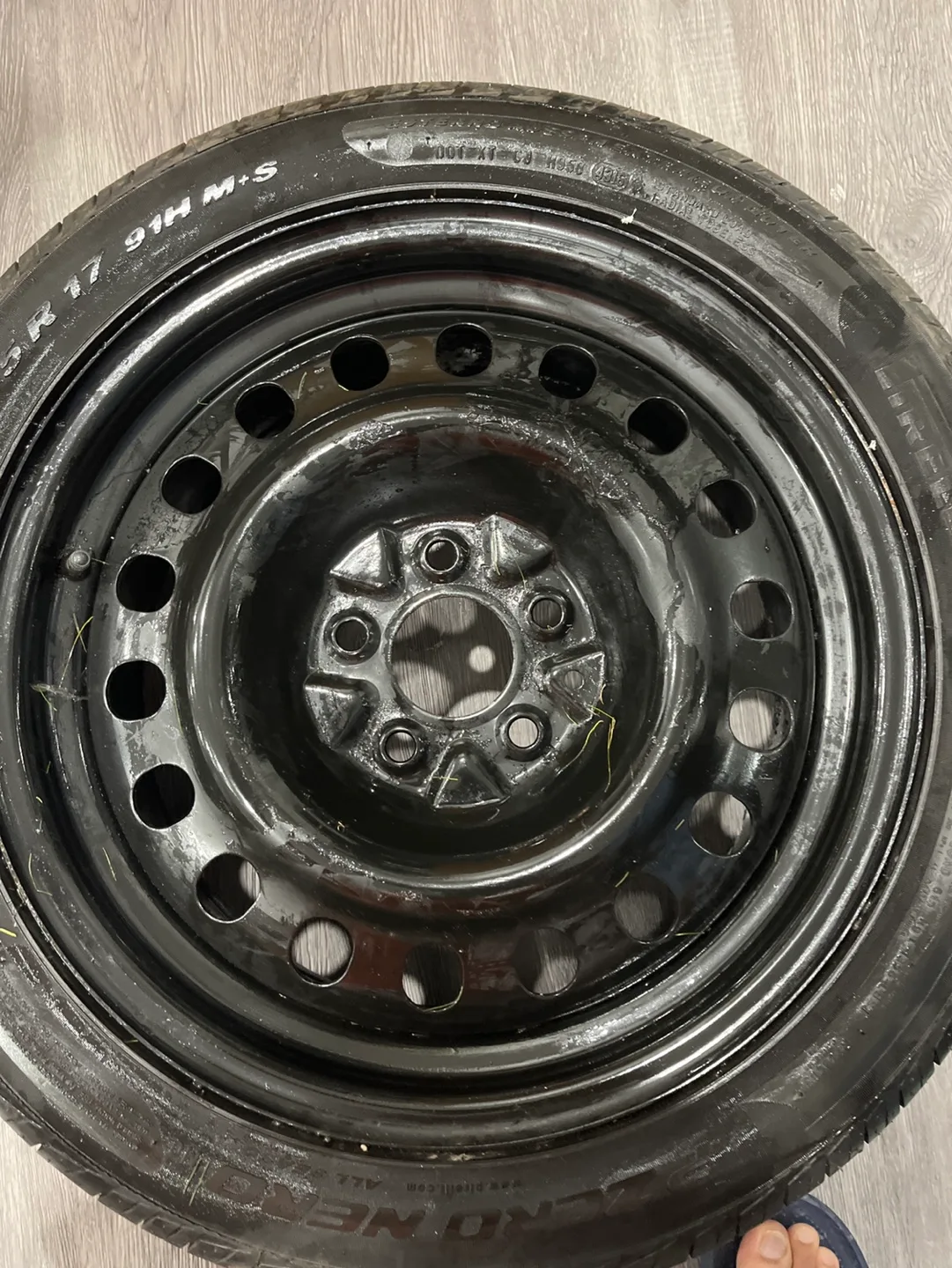 1 brand new Black Rim + free brand new tire image indicator(9)