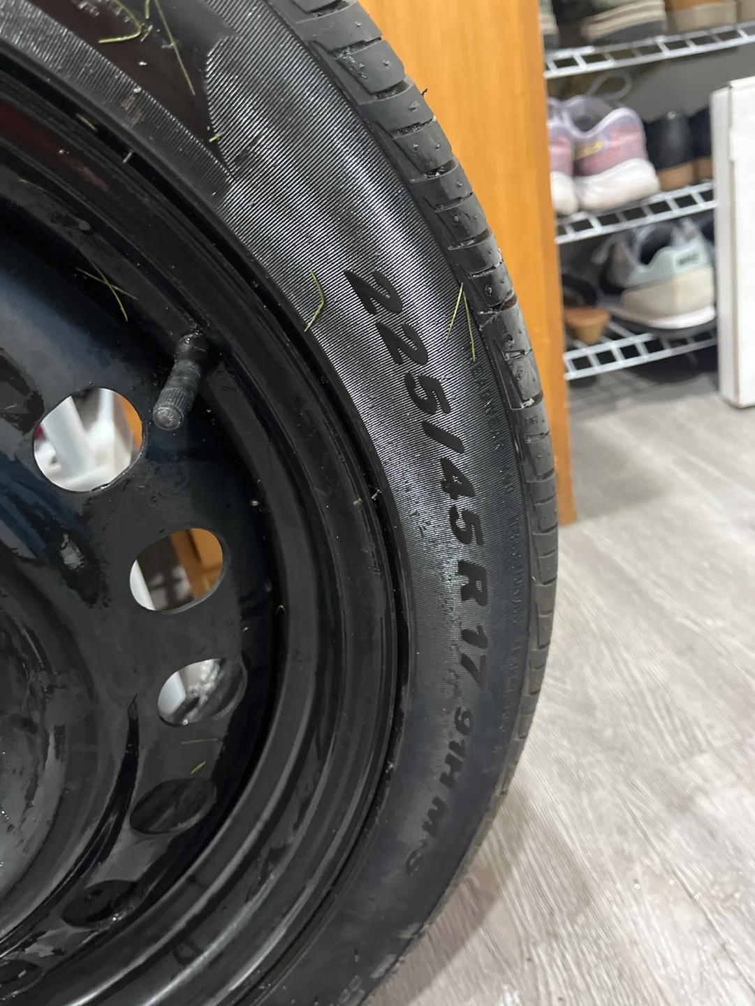 1 brand new Black Rim + free brand new tire image indicator(3)