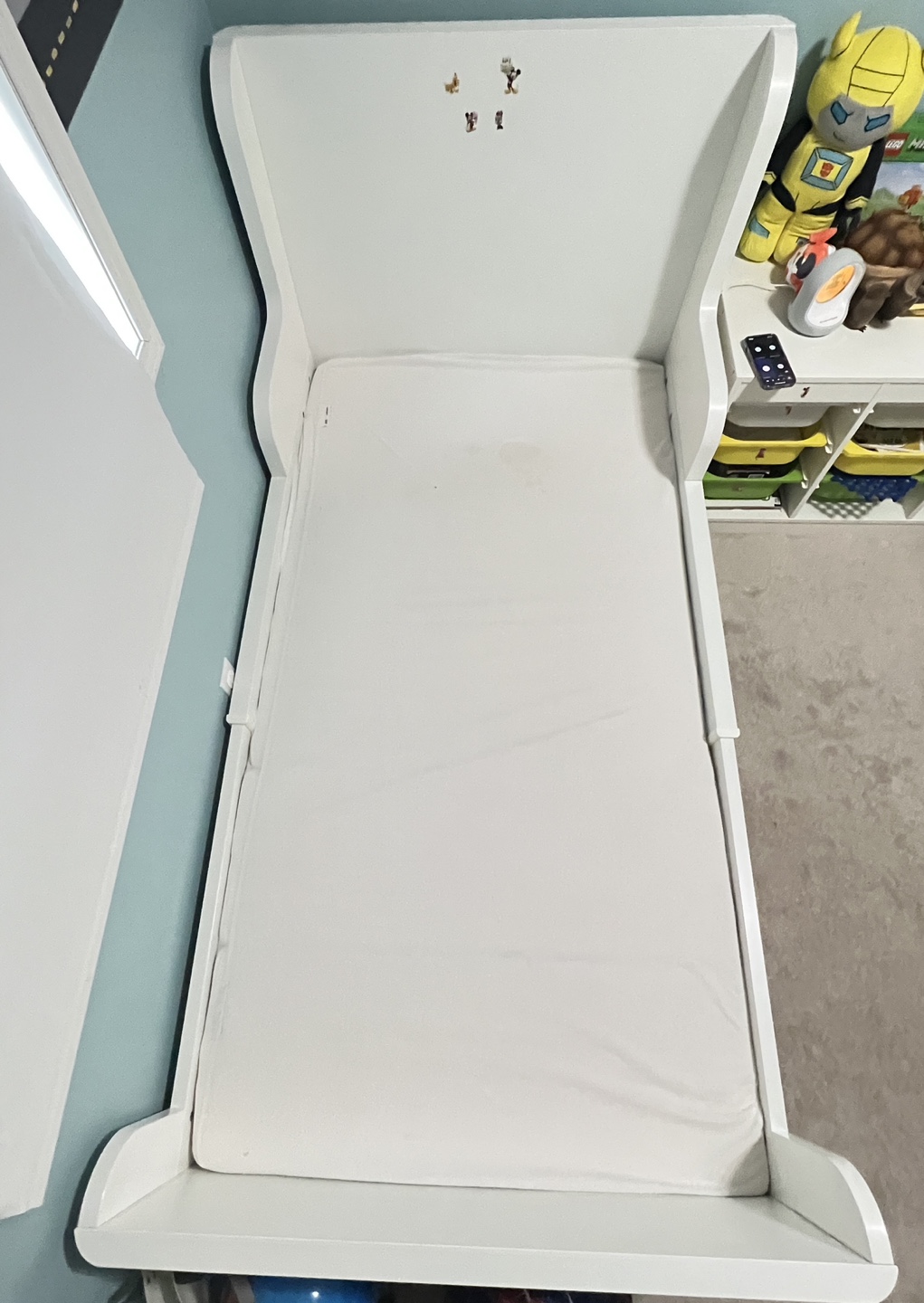 White Toddler Bed with Headboard and with mattress - photo 4