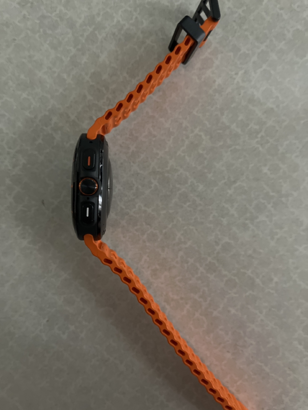 Smartwatch with Orange Band - photo 2