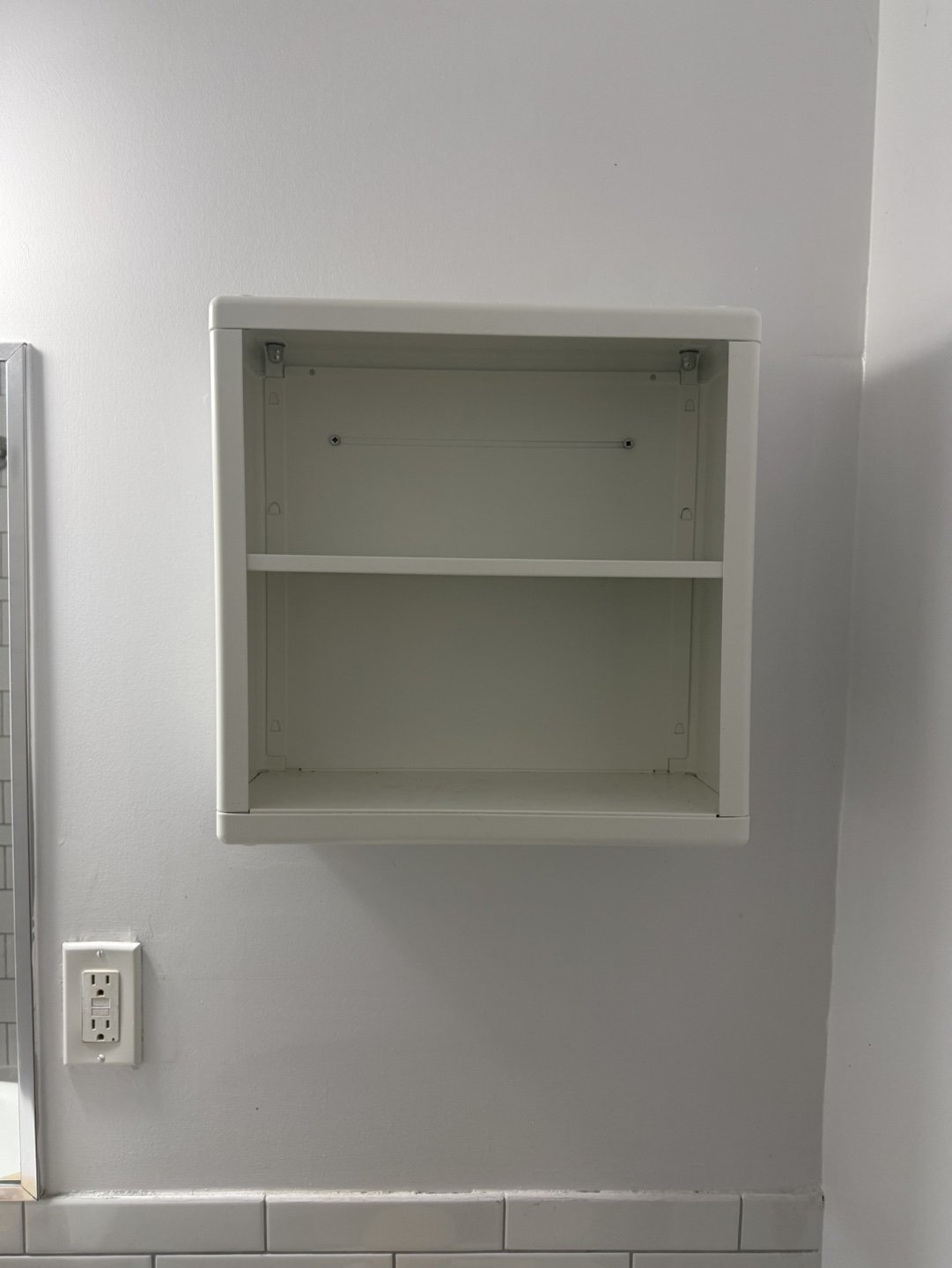 White Metal Bathroom Cabinet Organizer