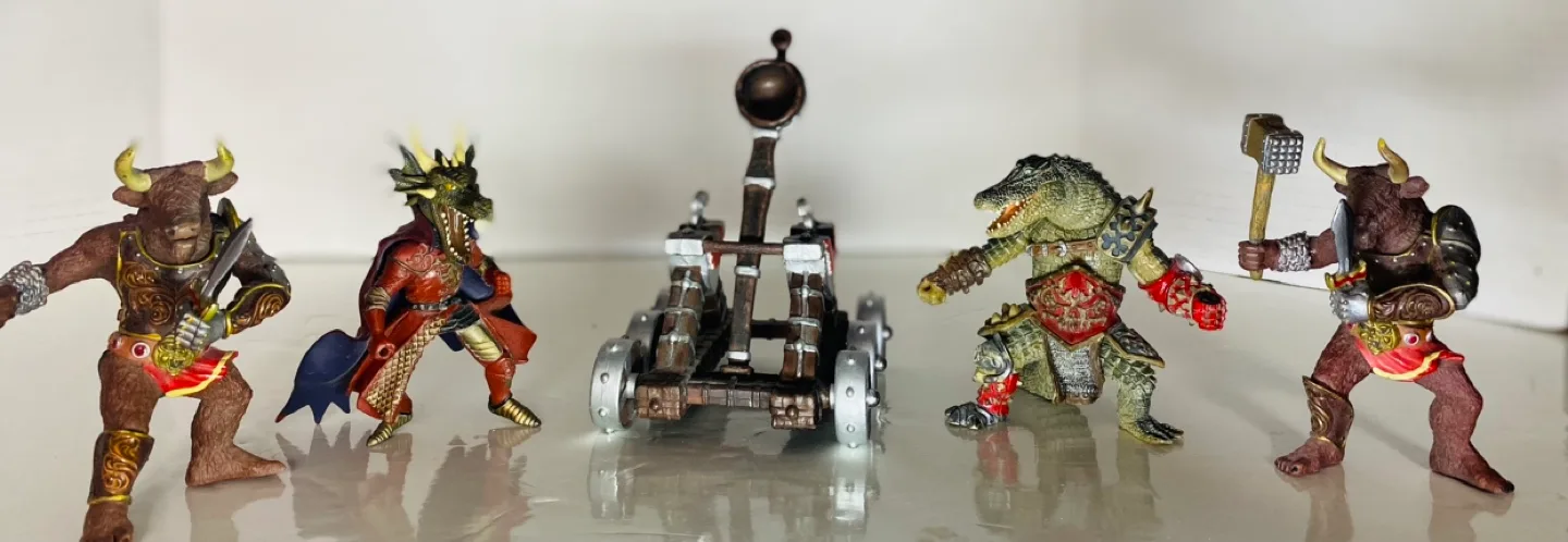 Papo's fantastic fantasy world figures & Minotaurs set. image indicator(2)