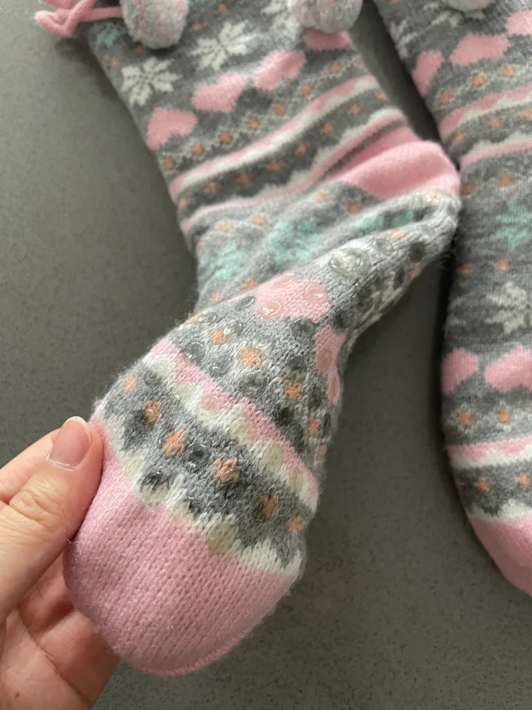 Cozy Women's Winter Slipper Socks with Pom Poms image indicator(2)