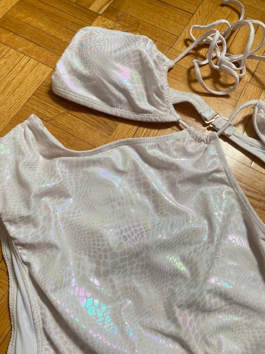 Refuge White Snakeskin Print Monokini Swimsuit ❤️ image indicator(3)