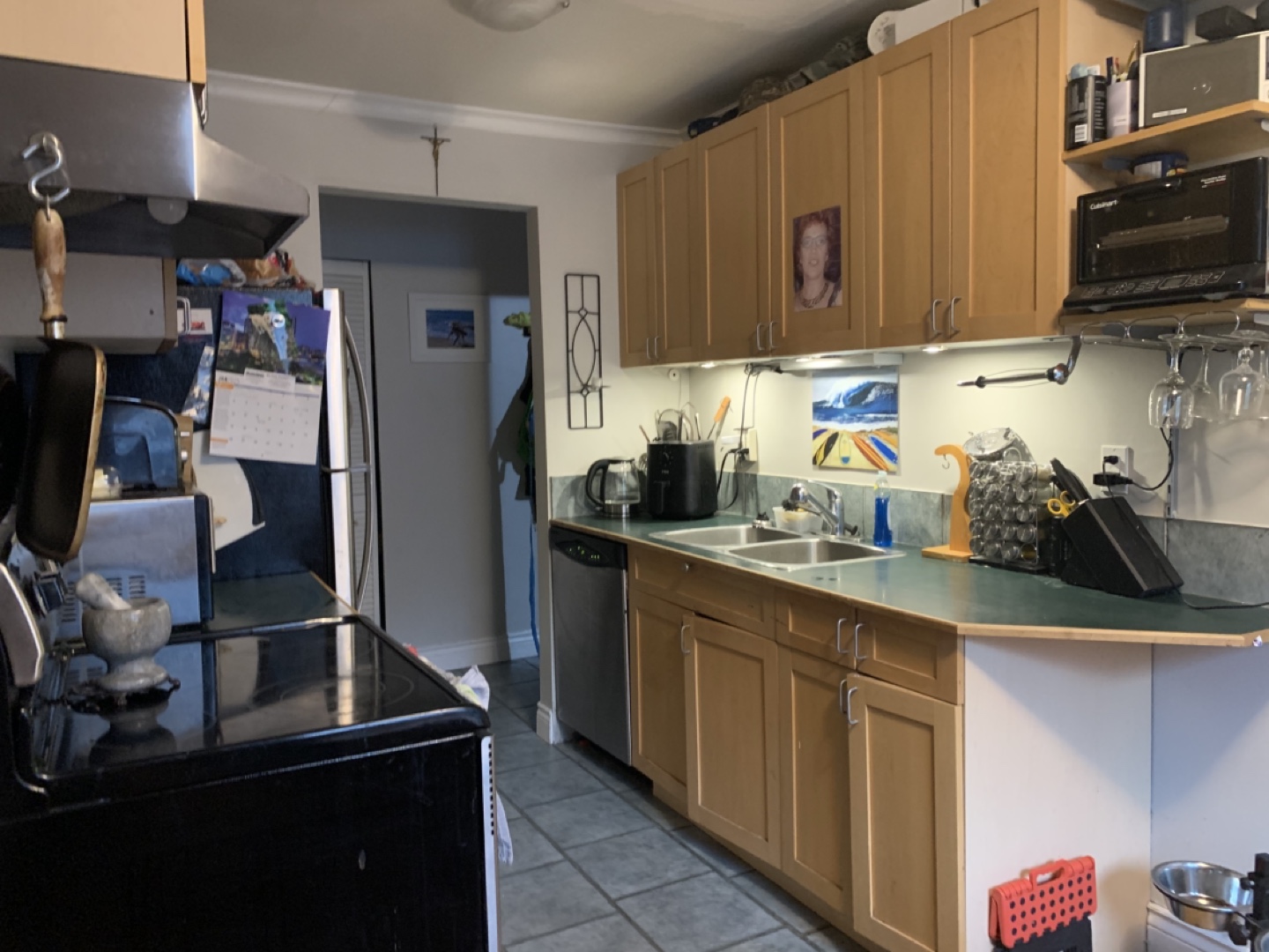 Room for rent full use of amenities 1000$