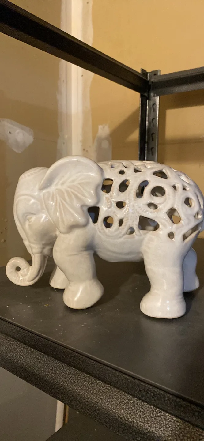 Off-white Ceramic Elephant Figurine image indicator(3)