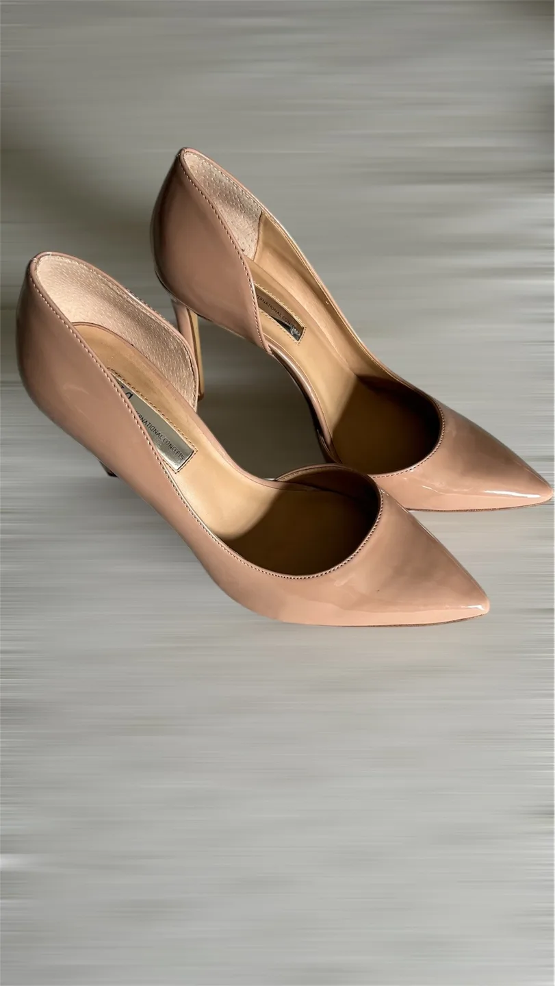 Nude Patent Leather Heels, Size 8 image indicator(2)