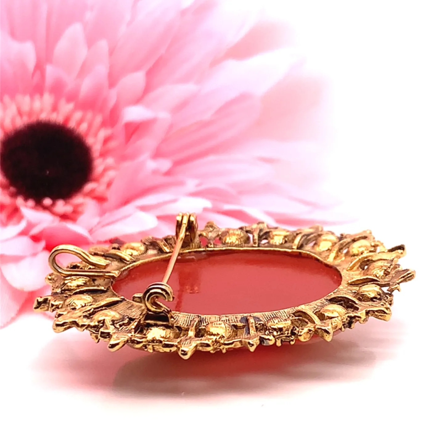 Vintage Cameo Brooch/Pendant with Rhinestones image indicator(6)