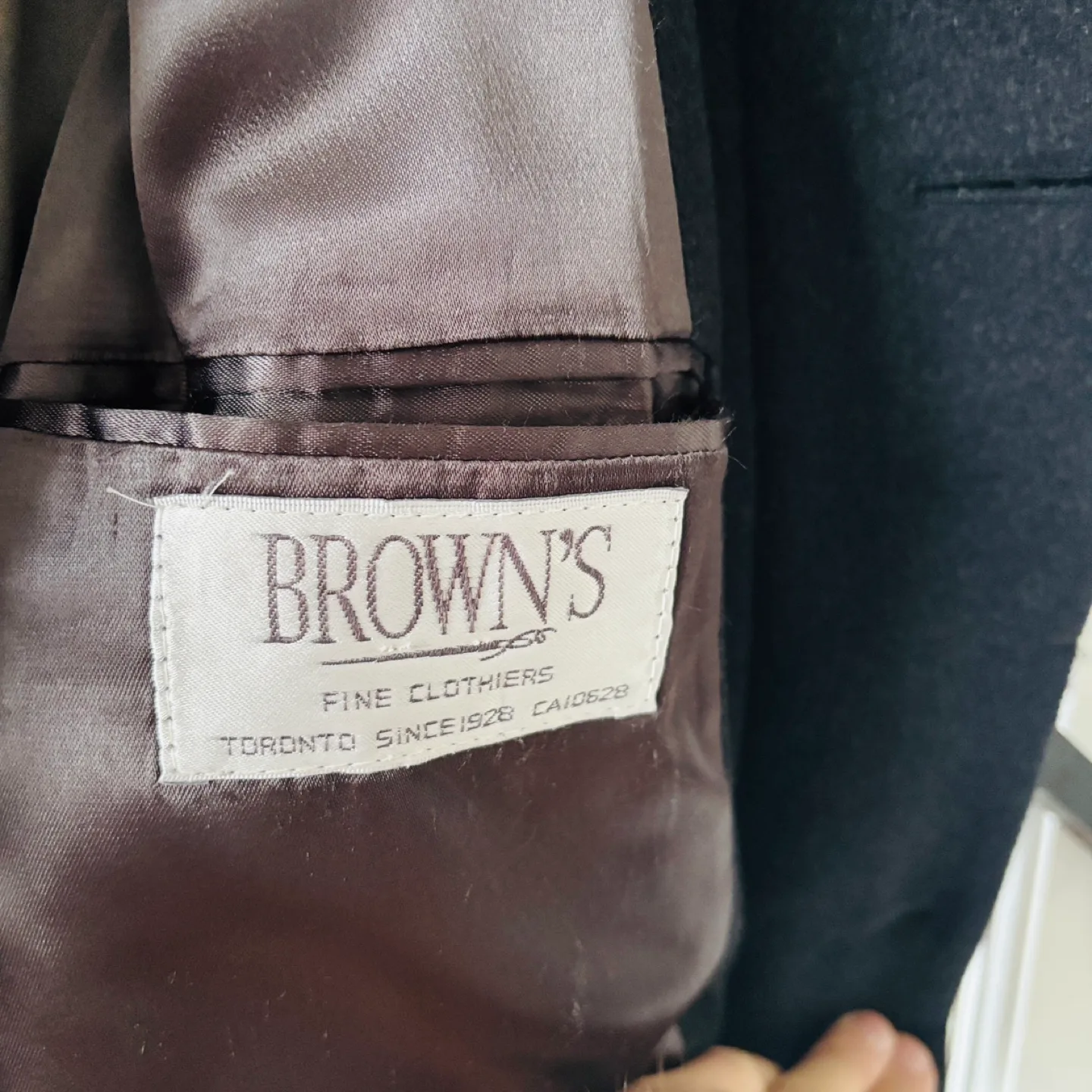 $3,000+ Fine Cashmere and Leather Overcoat image indicator(5)