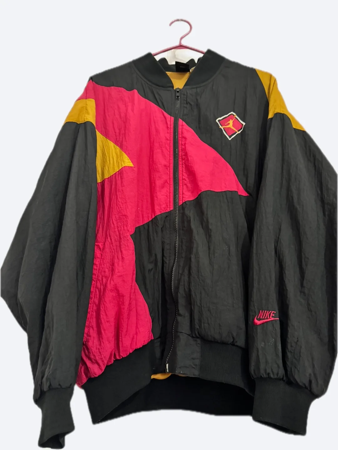 Vintage90’s Air Jordan VII Cardinal Windbreaker (L) Negotiable image indicator(2)
