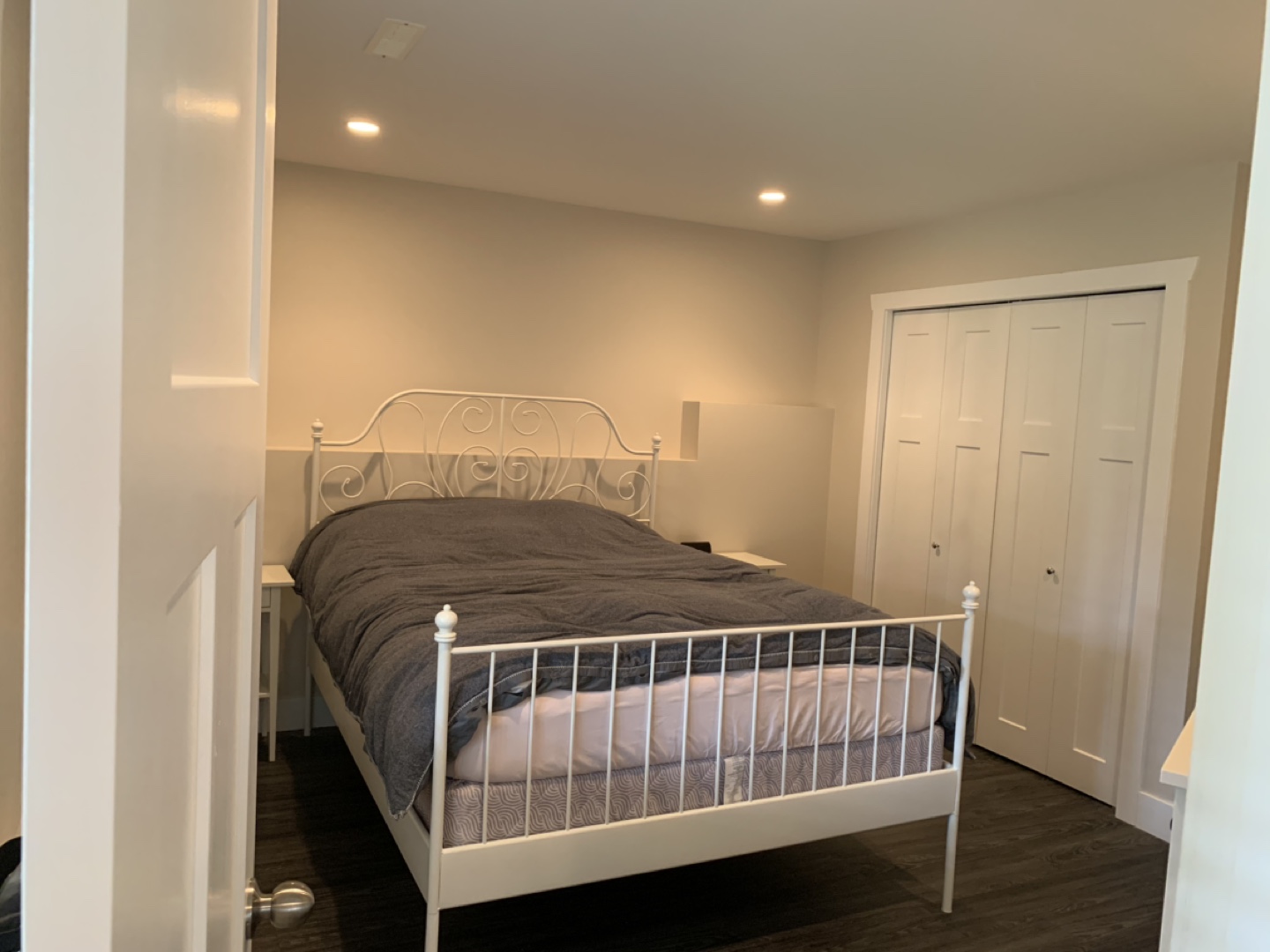 Basement Suite - photo 5