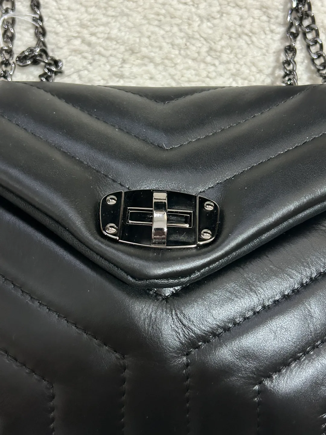 Black Quilted Chain Bag image indicator(2)