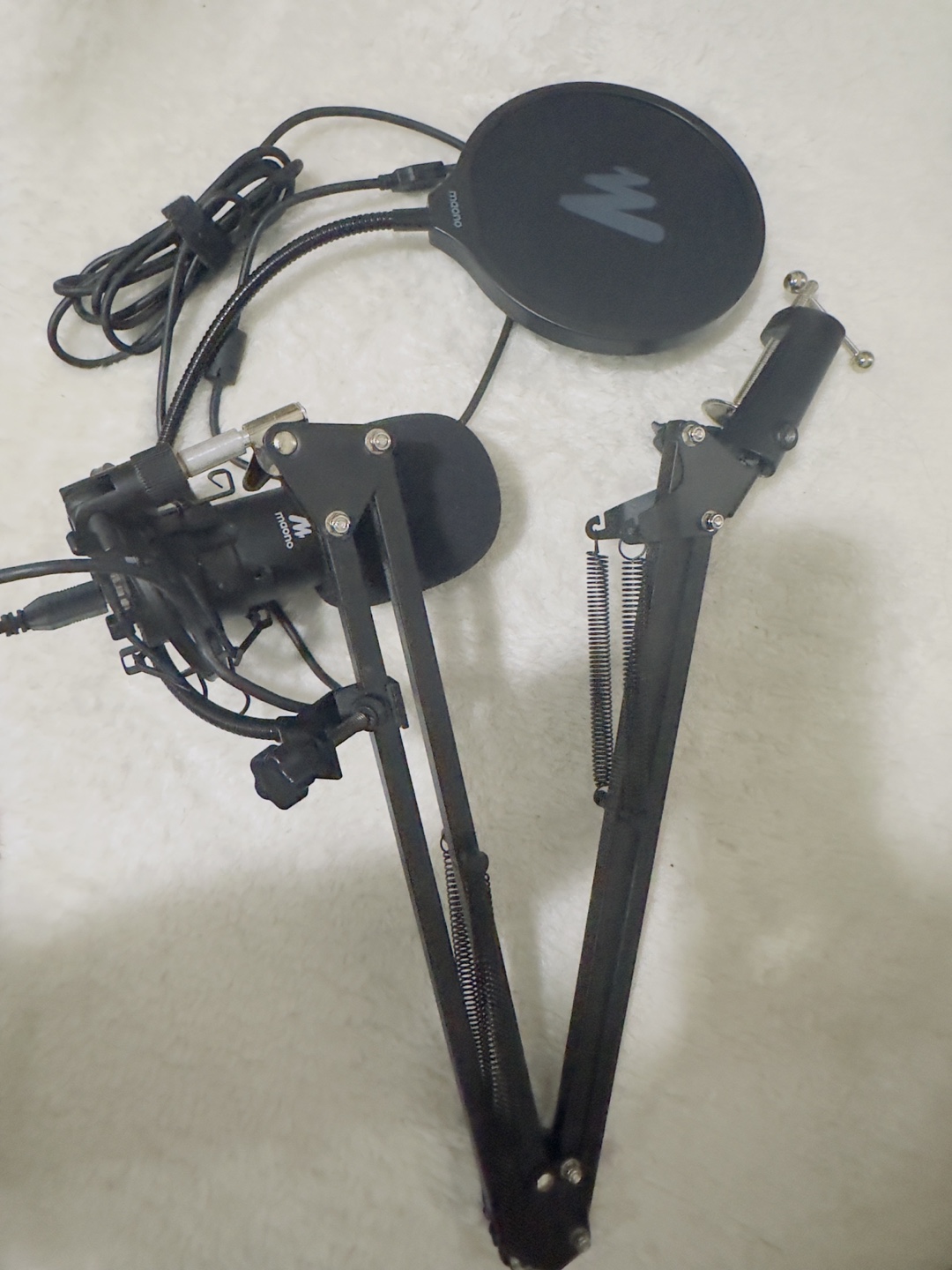 Microphone with Scissor Arm Stand and Pop Filter - photo 2