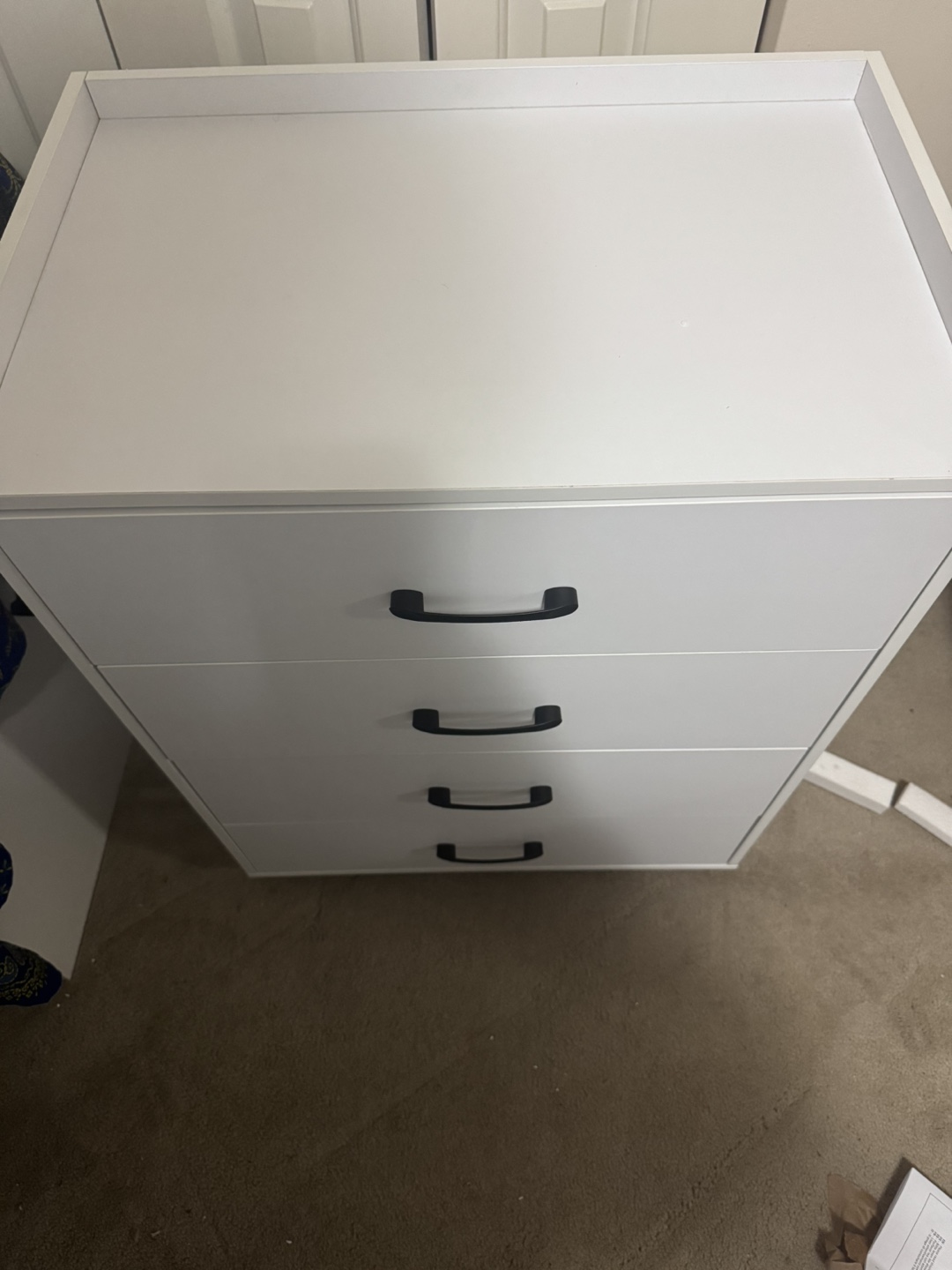 White 4-Drawer Chest of Drawers - photo 3