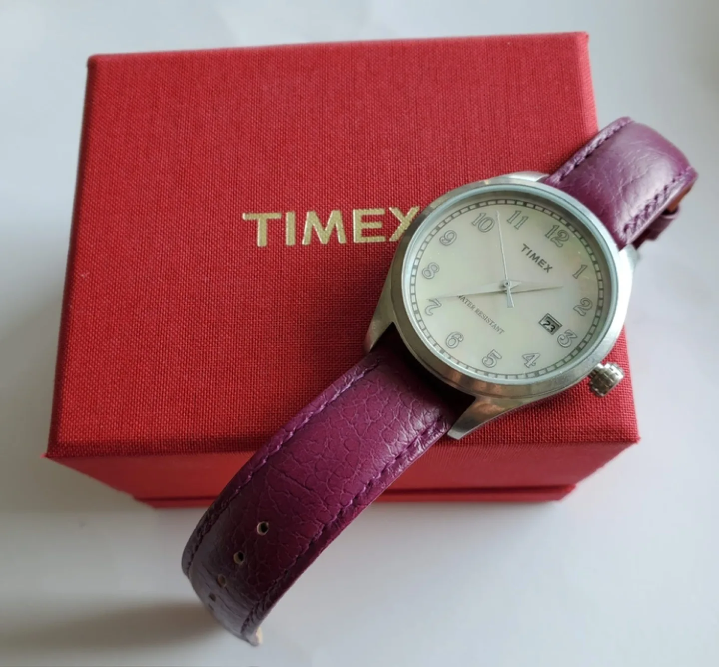 Timex Women's Originals 38mm Leather Strap Watch image indicator(2)
