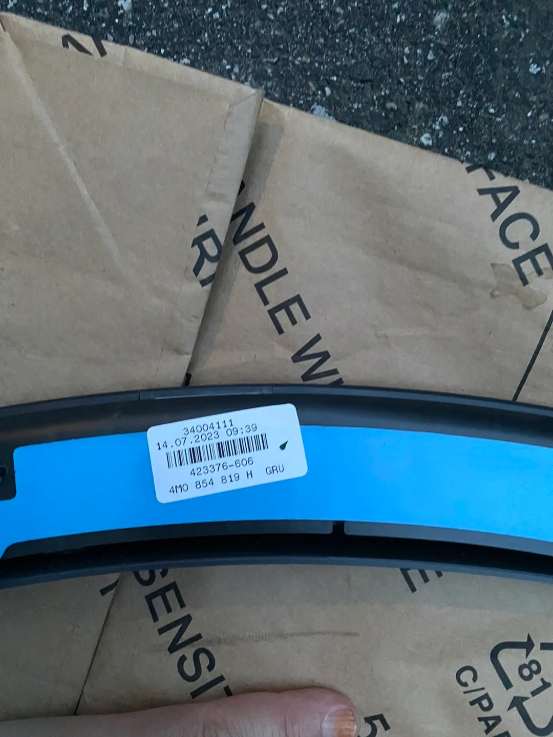 Audi Q7 LR quarter Moulding image indicator(3)