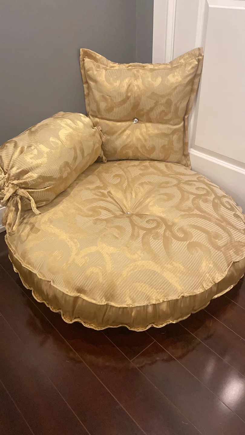 Elegant Gold Floor Cushion Set with Pillows image indicator(2)