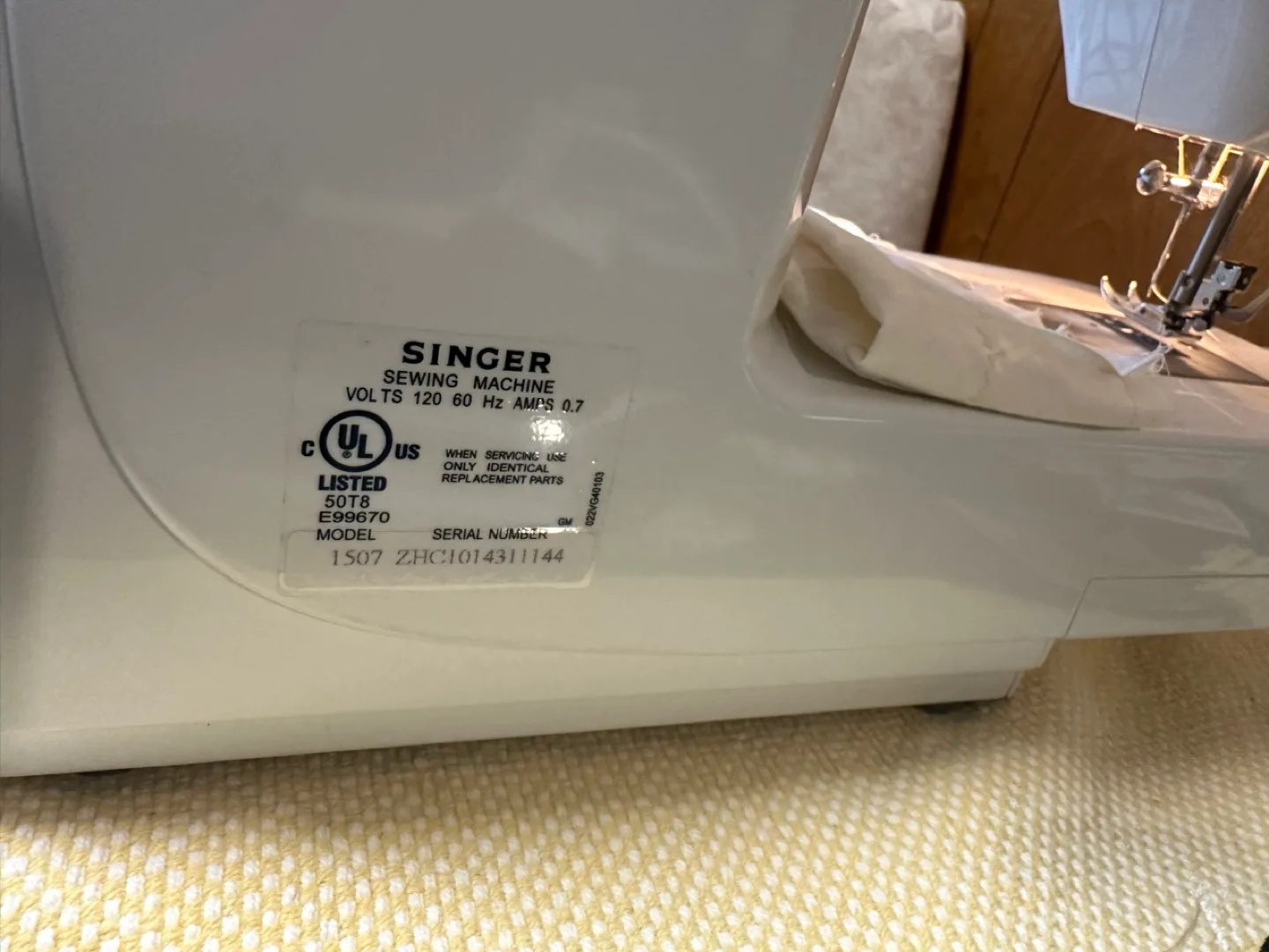 Singer 1507 Sewing Machine with Cover image indicator(4)