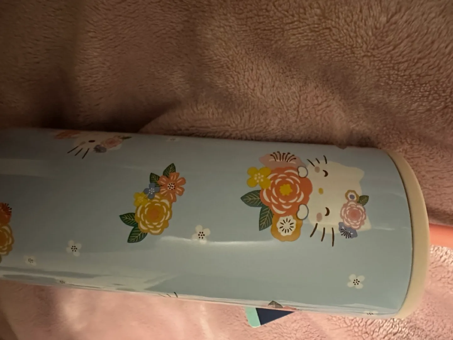 New with Tags Hello Kitty Insulated Tumbler with Straw image indicator(2)