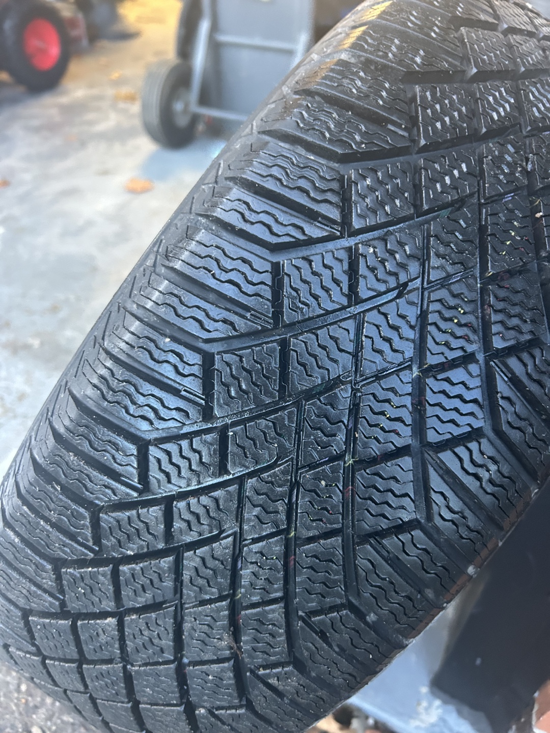 Barely Used Winter Tires +Rims open to offers - photo 3