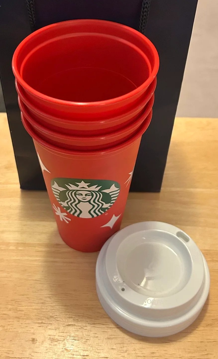✨✨Starbucks Holiday Cups and Lids Set of Four image indicator(2)