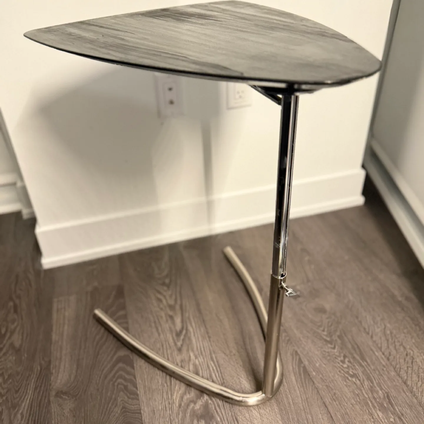 Modern Adjustable Height C-side Table image indicator(2)