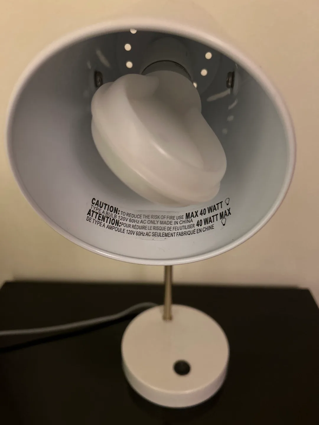 White Desk Lamp with USB Port image indicator(2)