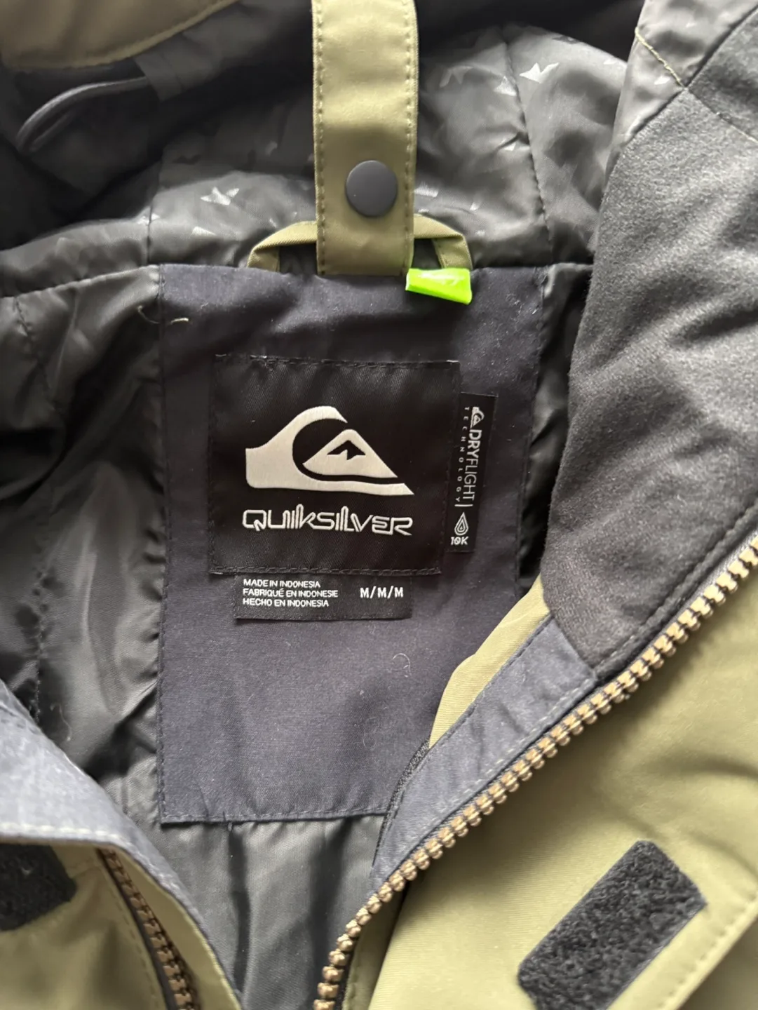 Quiksilver Men's Size Medium Green Snow Jacket image indicator(2)