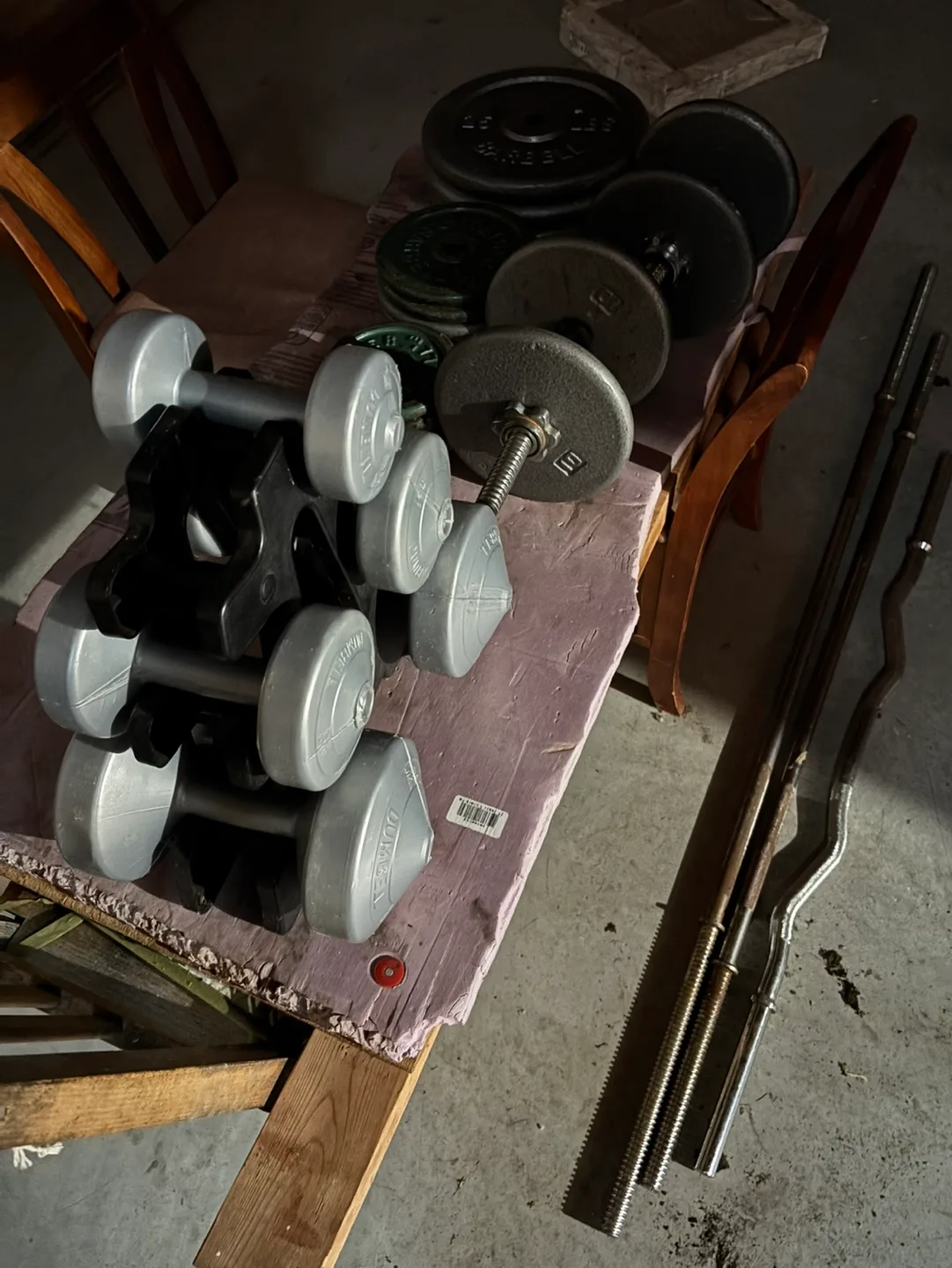 Weight Set with Dumbbells and Barbell thumbnail