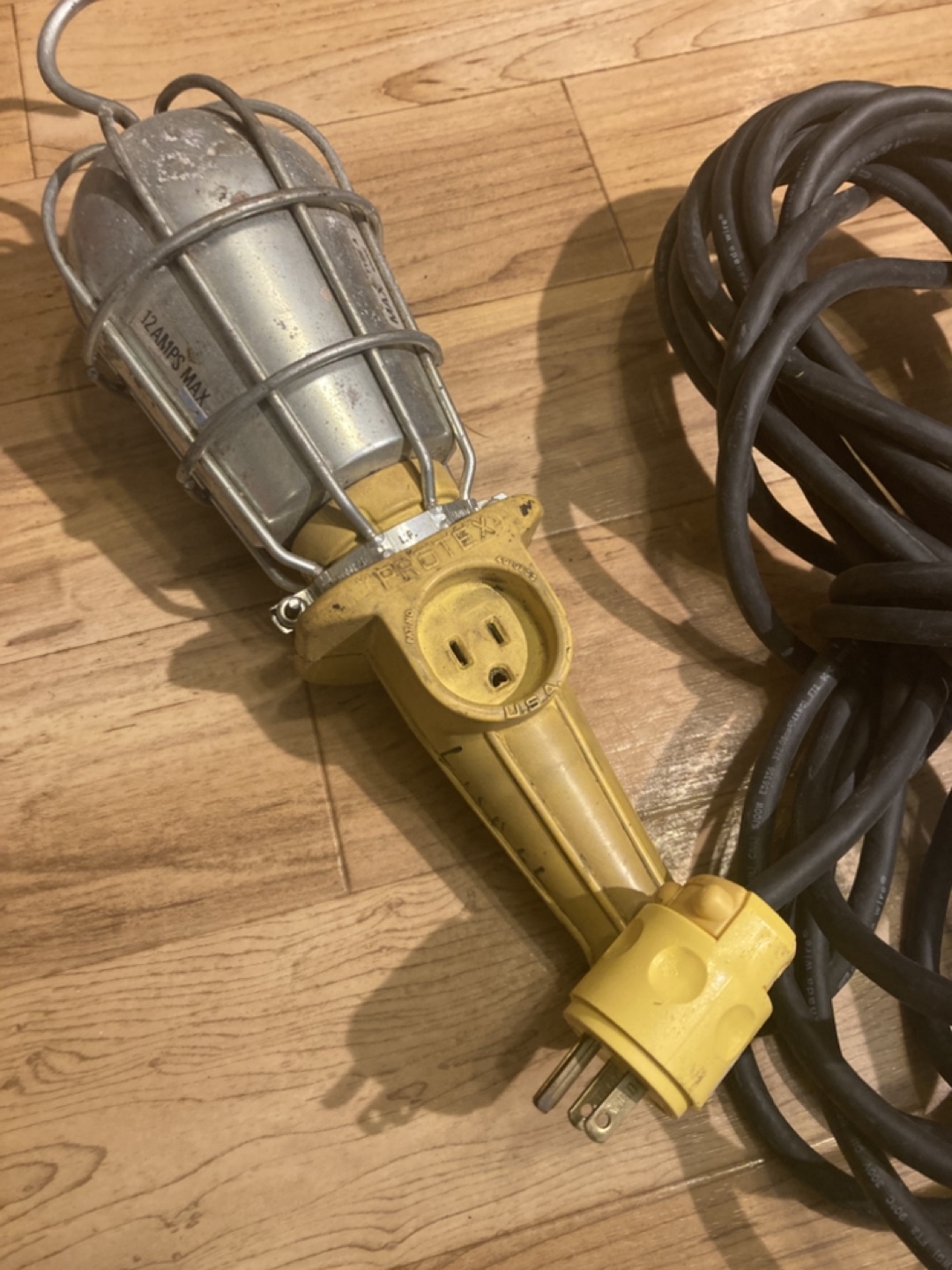 Heavy Duty Work Light with Long Cord - photo 2