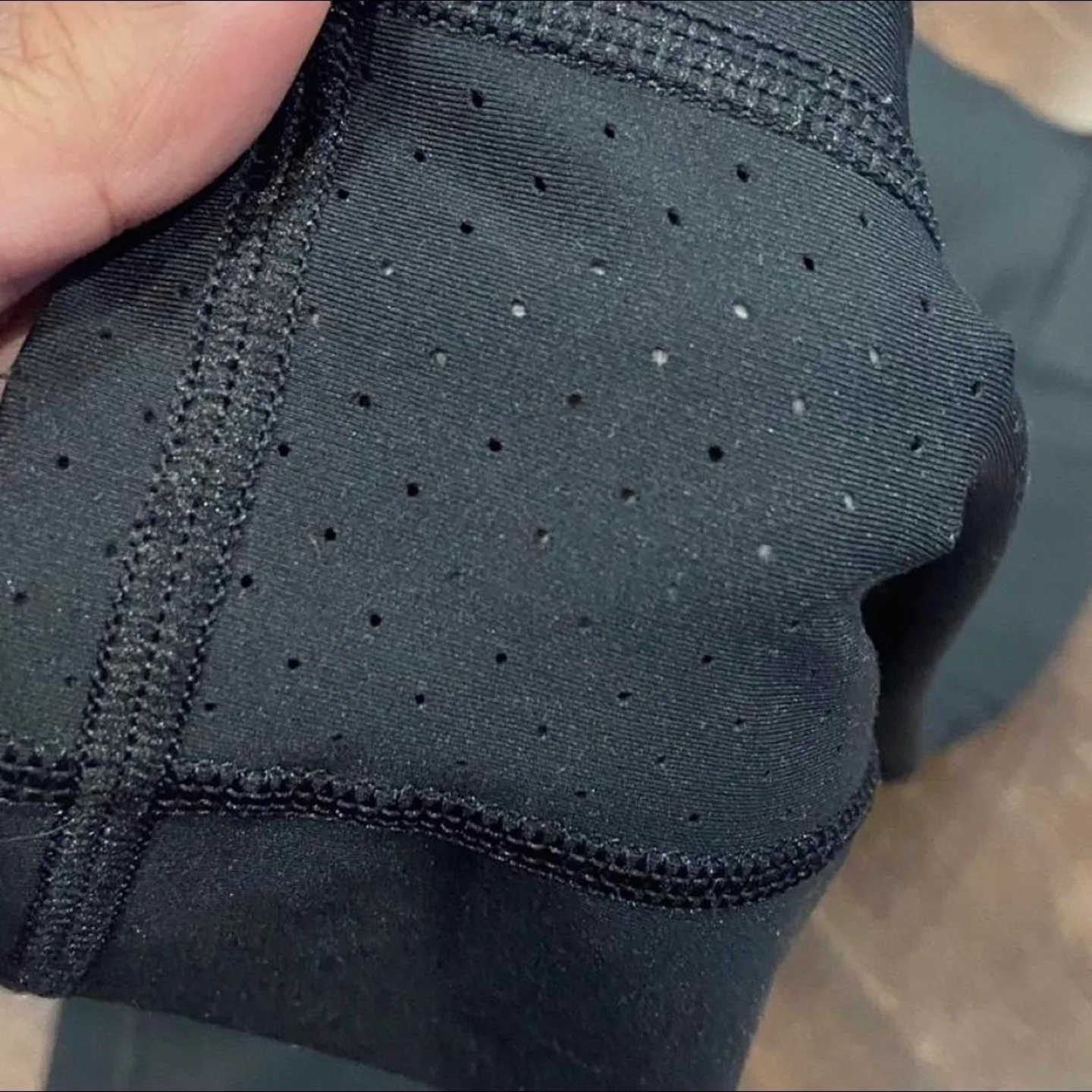 GAP compression leggings image indicator(5)