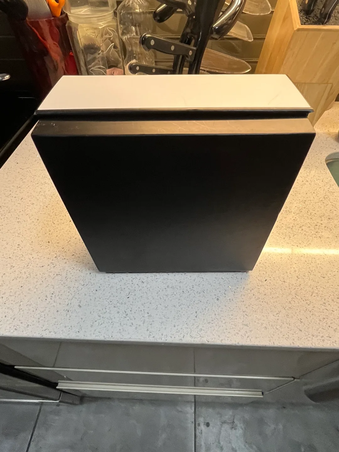 New Chanel Gift Box with Filler image indicator(4)