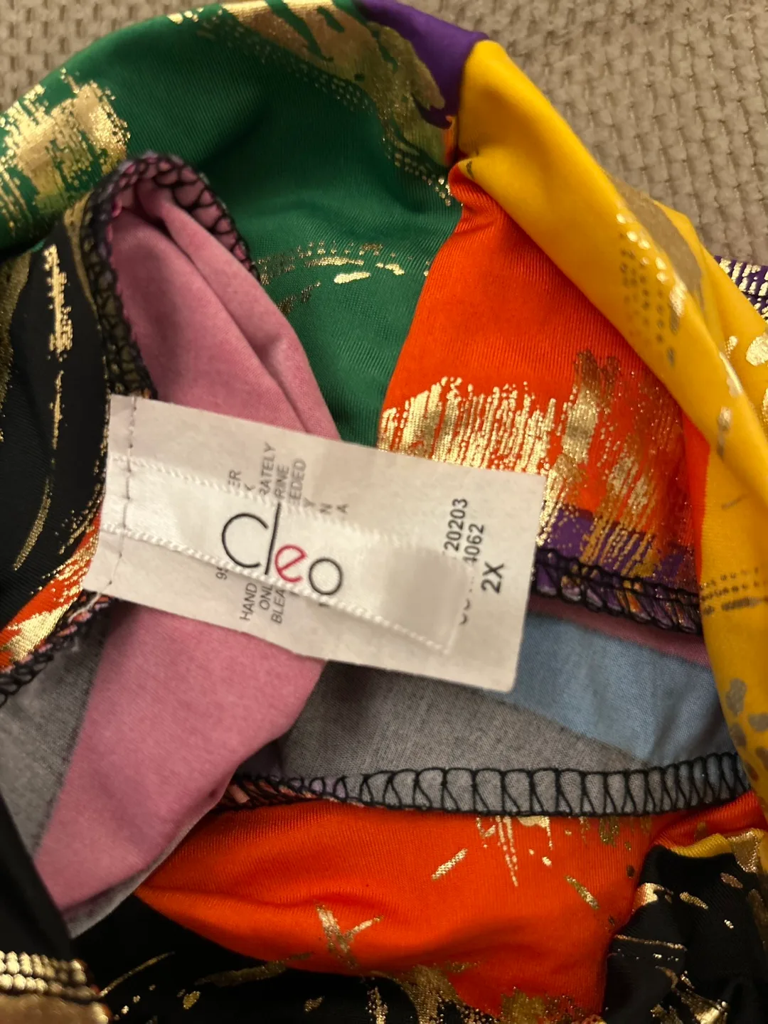 Cleo Womens 2X Mock Neck Sleeveless  Crop Top #freecycle image indicator(3)