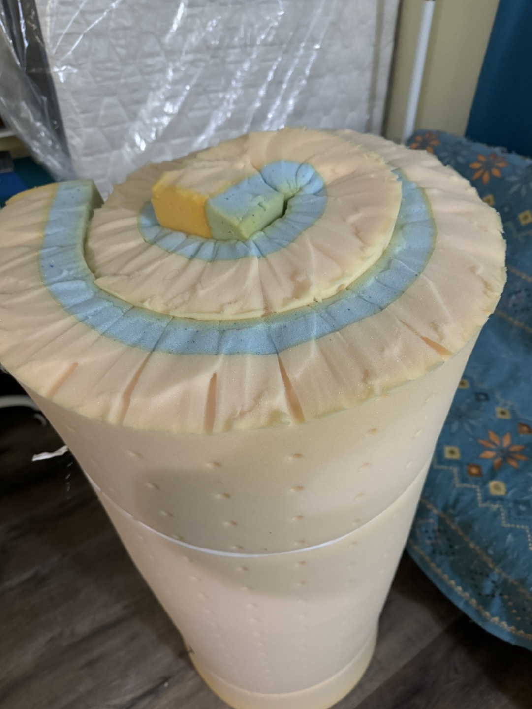 Rolled up mattress topper - photo 2